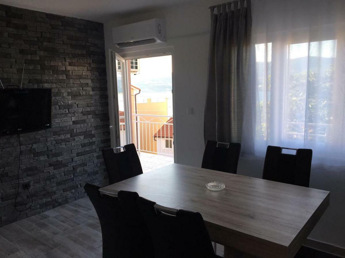 Apartman Ana Трогир Экстерьер фото